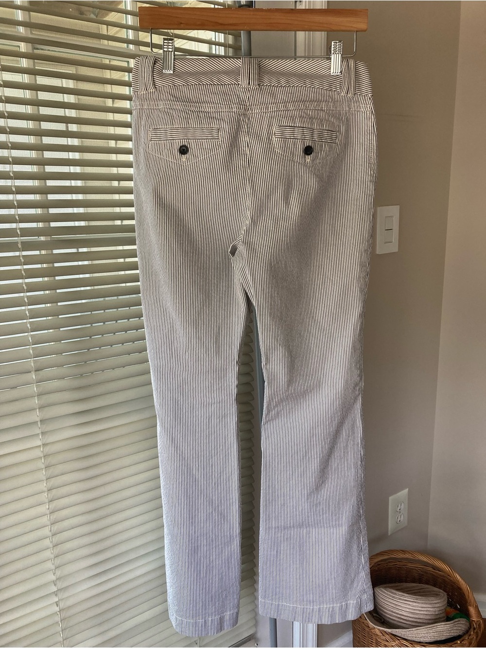 Banana Republic White Pinstripe Boot Cut Pants, Martin fit